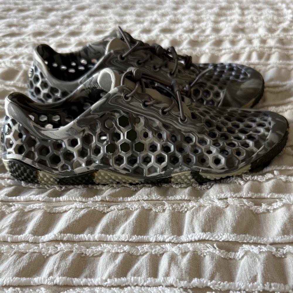Vivobarefoot Women’s Ultra IV Size 7